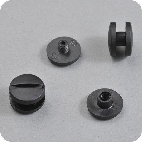 legatoria Viti sepolte rilegatura. plastica 7mm  NERO, lunghezza mm 7, diametro testa 12mm, diametro tubetto 5mm, una testa fissa ed una mobile, LVI6107. Per lunghezza, si intende la distanza INTERNA tra le due teste, che corrisponde allo spessore del volume da rilegare.