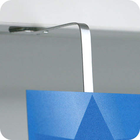 legatoria Supporto per cartelli Wobbler, 75x5-15mm ALLUMINIO pieghevole. Con due estremit autoadesive in schiuma di polietilene molto tenace.