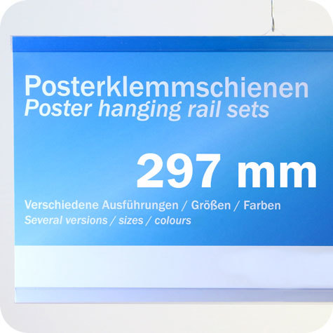 legatoria Listelli appendi poster in PVC, 297mm TRASPARENTE. In PCV rigido, spessore 13mm, consiste in una coppia di listelli (superiore ed inferiore). Il listello superiore e dotato di un gancio per l’appensione.