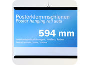 legatoria Listelli appendi poster in PVC, 594mm NERO. In PCV rigido, spessore 13mm, consiste in una coppia di listelli (superiore ed inferiore). Il listello superiore e dotato di due ganci per l&rsquo;appensione leg718