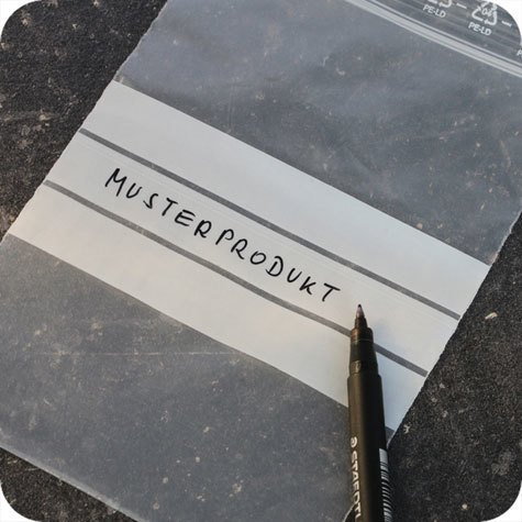 legatoria Sacchetti richiudibili (minigrip), con etichetta, 300x400mm TRASPARENTE, in polietilene da 50 micron, aperti sul lato corto, con zip di chiusura. Con 3 fasce bianche adatte alla scrittura manuale per etichettatura.