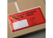 legatoria Buste per spedizioni autoadesive 238x133mm per contenere fogli A4 piegati in 3, ROSSE con scritte nere Packing list - Invoice, apertura sul lato lungo leg78