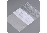legatoria Sacchetti richiudibili (minigrip), con etichetta, 90x110mm TRASPARENTE, in polietilene da 50 micron, aperti sul lato corto, con zip di chiusura. Con 3 fasce bianche adatte alla scrittura manuale per etichettatura leg784
