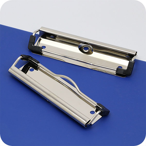 legatoria Molletta fermacarta 115x35mm. gommata NICHELATA, Angoli gommati, contiene fino a 100 fogli (10mm), interasse rivetti 87mm. rivetti non inclusi.