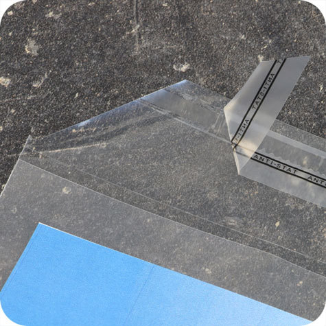 legatoria Sacchetto con chiusura autoadesiva, 229x162mm TRASPARENTE, in polipropilene da 100 micron, con patella da 30mm e banda autoadesiva di chiusura sul lato lungo, adatta anche per mailing.