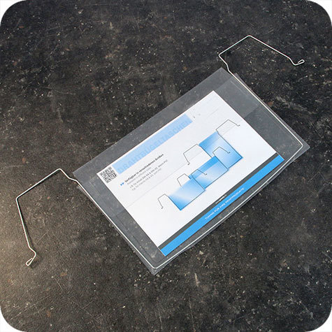 legatoria Busta rinforzata. A5 lato lungo TRASPARENTE, con rinforzi metallici, con pattella di chiusura, aperta sul lato corto, in PVC flessibile 140 micron, per inserire fogli formato A5 (148x210cm).