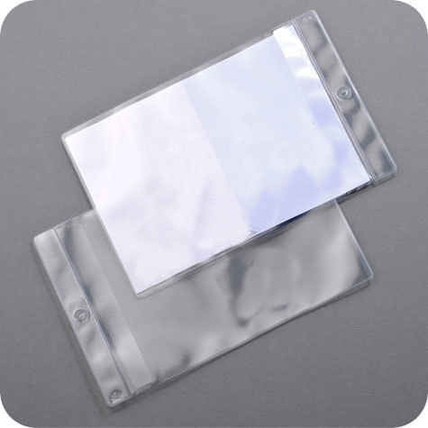 legatoria Busta a U. foro 210x297mm(A4) TRASPARENTE, con lato sporgente e con foro da 5mm per lappensione, in PVC morbido da 160 micron, aperta sul lato corto. Contiene fogli formato A4 (21x30cm). Formato esterno 220x330mm. Con patella di chiusura.