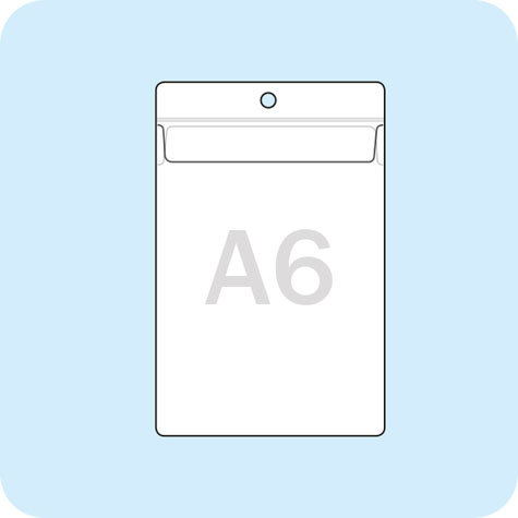 legatoria Busta a U. foro 105x148mm(A6) TRASPARENTE, con lato sporgente e con foro da 5mm per lappensione, in PVC morbido da 160 micron, aperta sul lato corto. Contiene fogli formato A6 (10,5x14,85cm). Formato esterno (115x157mm). Con patella di chiusura.