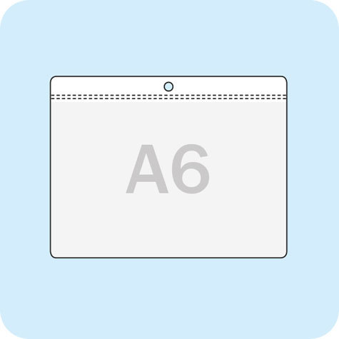 legatoria Busta a U. foro 105x148mm(A6) TRASPARENTE, con lato sporgente e con foro da 5mm per lappensione, in PVC morbido da 180 micron, aperta sul lato lungo. Contiene fogli formato A6 (10,5x14,85cm). Formato esterno (160x115mm). Senza patella di chiuusra.
