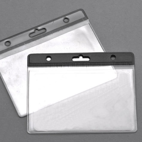 legatoria Portatesserino, 95x65mm NERO, con bordino bianco, aperto sul lato lungo, in PVC morbido da 400 micron, con foro europeo + 2 fori laterali da 4 mm, formato 95x65mm, (65x95mm).