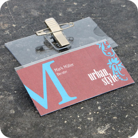 legatoria Portabadge spilla+clip metallo 74X40mm TRASPARENTE, in PVC rigido da 350 micron.