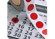 legatoria Segnagiorno adesivo per calendari, 28 mm  Adesione a carica elettrostatica. Cerchio traslucido rosso diametro 28 mm..