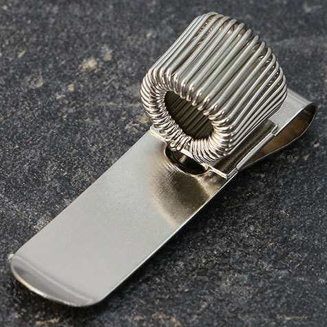 legatoria Portapenne metallo, 40x11mm NICHELATO, misure: 40x11mm, dotato di clip metallica flessibile da taschino. .