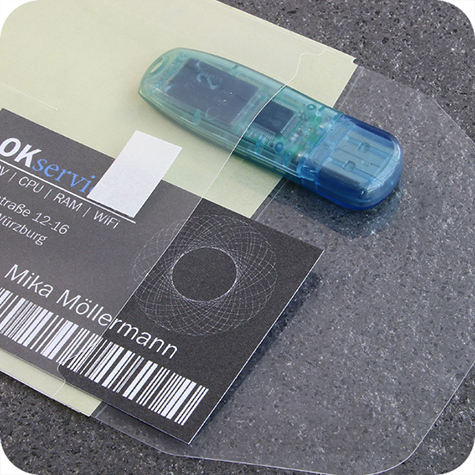 legatoria Pocket, Doppia tasca autoadesiva, 109x100mm, con pattella e punto adesivo per chiusura, ideali per contenere 1 pennetta USB + 1 biglietto da visita.