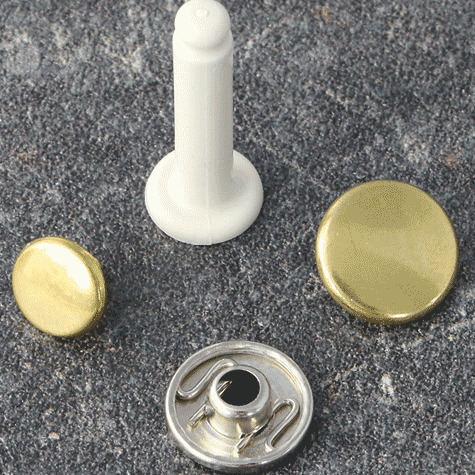legatoria Bottoneautomaticoapressionecondistanziale da 27 mm OTTONATO, testa diametro 12.4 mm. Capacit perno 27 mm. Il bottone  composto da 4 pezzi*.
