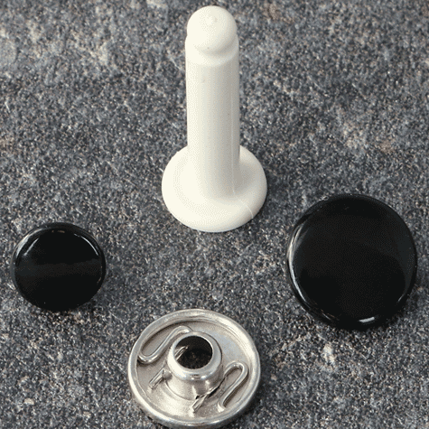 legatoria Bottoneautomaticoapressionecondistanziale da 22 mm NERO VERNICIATO, testa diametro 12.4 mm. Capacit perno 22 mm. Il bottone  composto da 4 pezzi*.