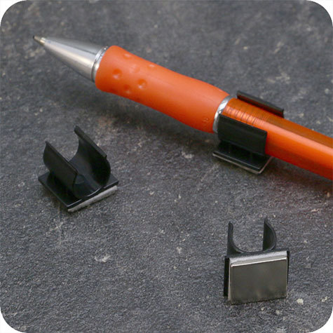 legatoria Portapenne magnetico in plastica, 12x15mm NERO, altezza 12mm.