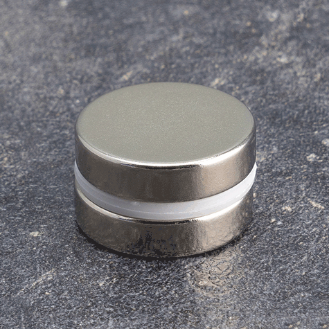 legatoria Calamita diametro 20mm spessore 5mm Calamita cilindrica in ferrite diametro 20mm, spessore 5mm forza di attrazione: 8300g.