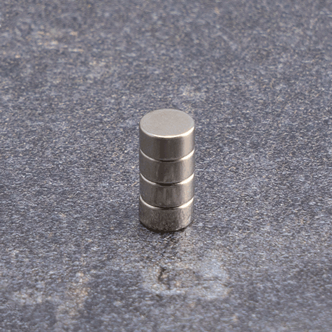 legatoria Calamita diametro 6mm spessore 3mm Calamita cilindrica in ferrite diametro 6mm, altezza 3mm (forza di attrazione: 990g).