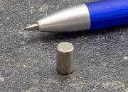 legatoria Calamita diametro 6mm spessore 10mm Calamita cilindrica in ferrite diametro 6mm, spessore 10mm (forza di attrazione: 1400g) LEG3830