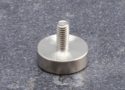 legatoria Magnete con vite, 16mm NICHELATO, in metallo, con magnete al neodimio N42. Diametro: 16mm, altezza: 13.5mm (forza di attrazione:8000g) LEG3982