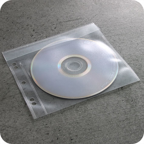 legatoria Busta perforateporta CD TRASPARENTE, 144x136mm, con 2 fori passo 8mm, con patella, adatto per un CD.