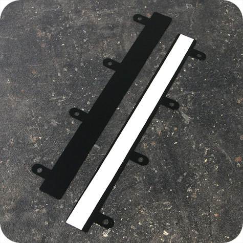 legatoria File Strip, Striscia perforata autoadesiva per archiviazione a 4 buchi, 280x25mm TRASPARENTE, in PVC rigido, lunghezza 280mmn. Interasse fori 80mm.