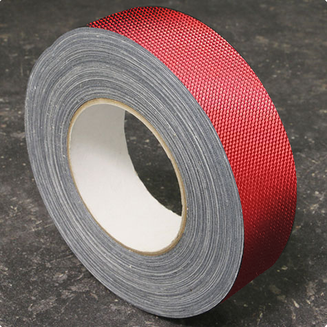 legatoria Nastro autoadesivo borda dorso, h38mm ROSSO 1, elegante nastro in seta per ricoprire il dorso di blocchi pinzati. Spessore 400 micron. Utilizzato nelle industrie grafiche per bordature e dorsature di libri, registri, quaderni, blocchi per assegni e formulari.