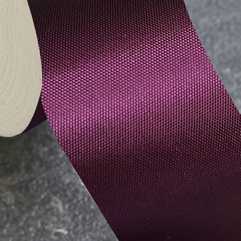 legatoria Nastro autoadesivo borda dorso, h38mm BORDEAUX, elegante nastro in seta per ricoprire il dorso di blocchi pinzati. Spessore 400 micron. Utilizzato nelle industrie grafiche per bordature e dorsature di libri, registri, quaderni, blocchi per assegni e formulari.