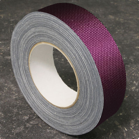 legatoria Nastro autoadesivo borda dorso, h38mm BORDEAUX, elegante nastro in seta per ricoprire il dorso di blocchi pinzati. Spessore 400 micron. Utilizzato nelle industrie grafiche per bordature e dorsature di libri, registri, quaderni, blocchi per assegni e formulari.