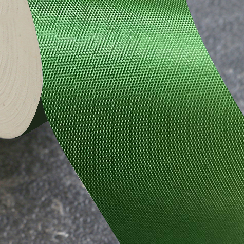 legatoria Nastro autoadesivo borda dorso, h19mm VERDE 1, elegante nastro in seta per ricoprire il dorso di blocchi pinzati. Spessore 400 micron. Utilizzato nelle industrie grafiche per bordature e dorsature di libri, registri, quaderni, blocchi per assegni e formulari.