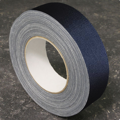 legatoria Nastro autoadesivo borda dorso, h30mm BLU PRUSSIA, elegante nastro in seta per ricoprire il dorso di blocchi pinzati. Spessore 400 micron. Utilizzato nelle industrie grafiche per bordature e dorsature di libri, registri, quaderni, blocchi per assegni e formulari.