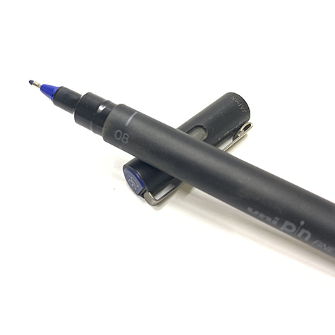 gbc Uni pin Fine Line, punta 0,8mm BLU. Nel disegno tecnico sostituisce la Rapidograf. Inchiostro liquido pigmenteto resistente alla luce e all'acqua..