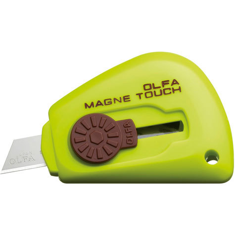 gbc CutterTascabile magnetico Olfa TK-3M VERDE taglierino portatile magnetico con lama in acciaio inox. Grazie alla calamita interna  possibile l'adesione su qualsiasi superficie metallica.