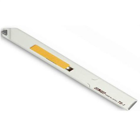 gbc Cutter per tagli di precisione TS-1 ideale per collage e incisioni artistiche, consente il taglio di una singola pagina di quotidiani e riviste. Grazie al comando Auto Pressure  possibile tagliare solo il primo di due fogli sovrapposti. Molla incorporata per stabilizzare la pressione di taglio sulla lama. Compatibile con lamette TSB-1. Prodotto originale giapponese, MADE IN JAPAN.