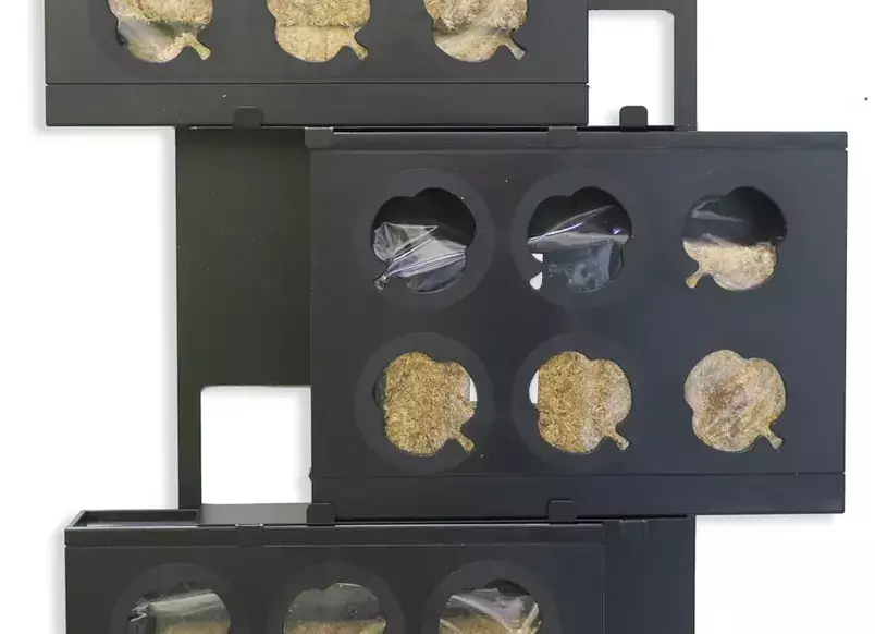 gbc HOH! Telaio x3moduliVerticali NERO Giardino verticale componibile. Telaio per comporre tre moduli in verticale. Moduli esclusi. ors10