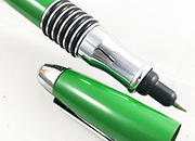 gbc Penna biro OSAMA metal-color VERDE Fusto in metallo colorato VERDE.l Da collezione, Dimensioni: 16x130mm. completa di astuccio.