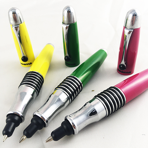 gbc Penna biro OSAMA metal-color VERDE Fusto in metallo colorato VERDE.l Da collezione, Dimensioni: 16x130mm. completa di astuccio.