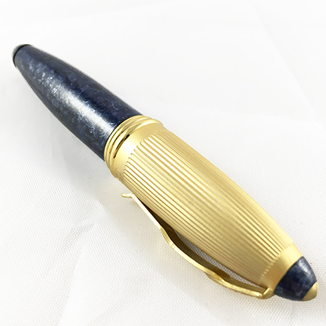 gbc Penna stilografica mini OSAMA BLU-ORO Pennino Iridium Point Germany originale. Fusto in resina acrilica, placcata in oro. Da collezione, Dimensioni: 15x95mm. completa di astuccio.