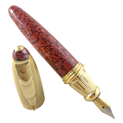 gbc Penna stilografica mini OSAMA ROSSO-ORO Pennino Iridium Point Germany originale. Fusto in resina acrilica, placcata in oro. Da collezione, Dimensioni: 15x95mm. completa di astuccio.