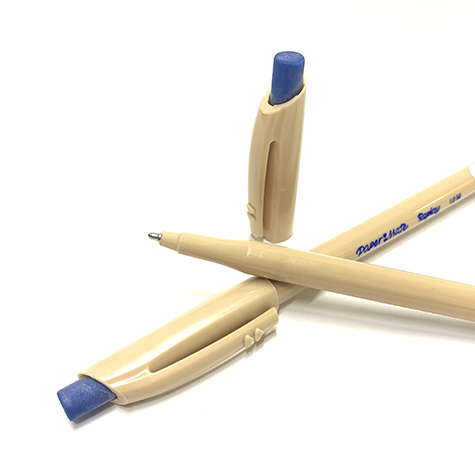 gbc Penna Sfera Cancellabile Replay Papermate BLU. Tratto da 1mm. Linchiostro diventa permanente dopo 24 ore. Cappuccio ventilato di sicurezza con gommino nel colore dellinchiostro.