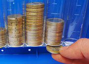 gbc Rendiresto da banco o da parete Euromoney con sistema di prelievo monete a scorrimento e 4 buchi per appensione a muro. Con 8 colonne per tutti i tagli con indicazione dellimporto contenuto. Comprensivo di coperchio con chiave antiscippo paz1