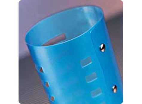 gbc Porta CD a torre ROSSO. Plastibor Permette linserimento di 8 CD-ROM. Facile consultazione dei CD contenuti, ingombri ridotti. In polipropilene trasparente colorato.