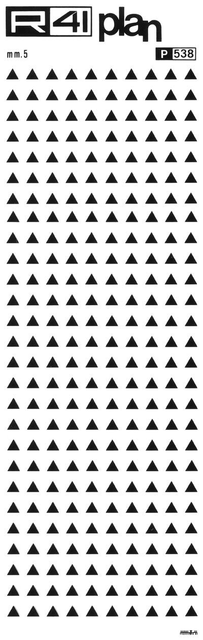 trasferibilir41 Triangoli, mm. 5, NERO. Trasferelli-Trasferibili R41 in fogli 9x25cm. p. 1406 .