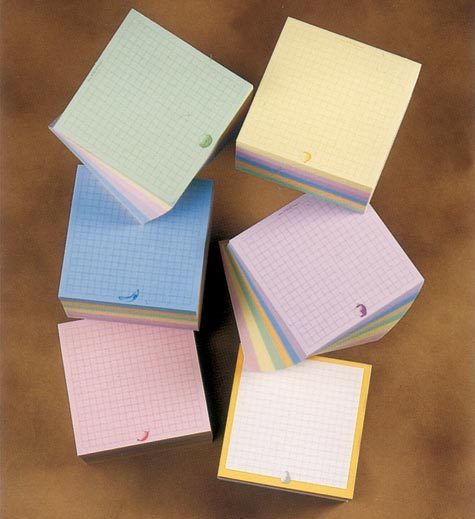 gbc Fruits line - cubo  formato cm 10X10X6,5, legatura: Collato in testa, foliazione: 600 fogli, carta da 80gr.