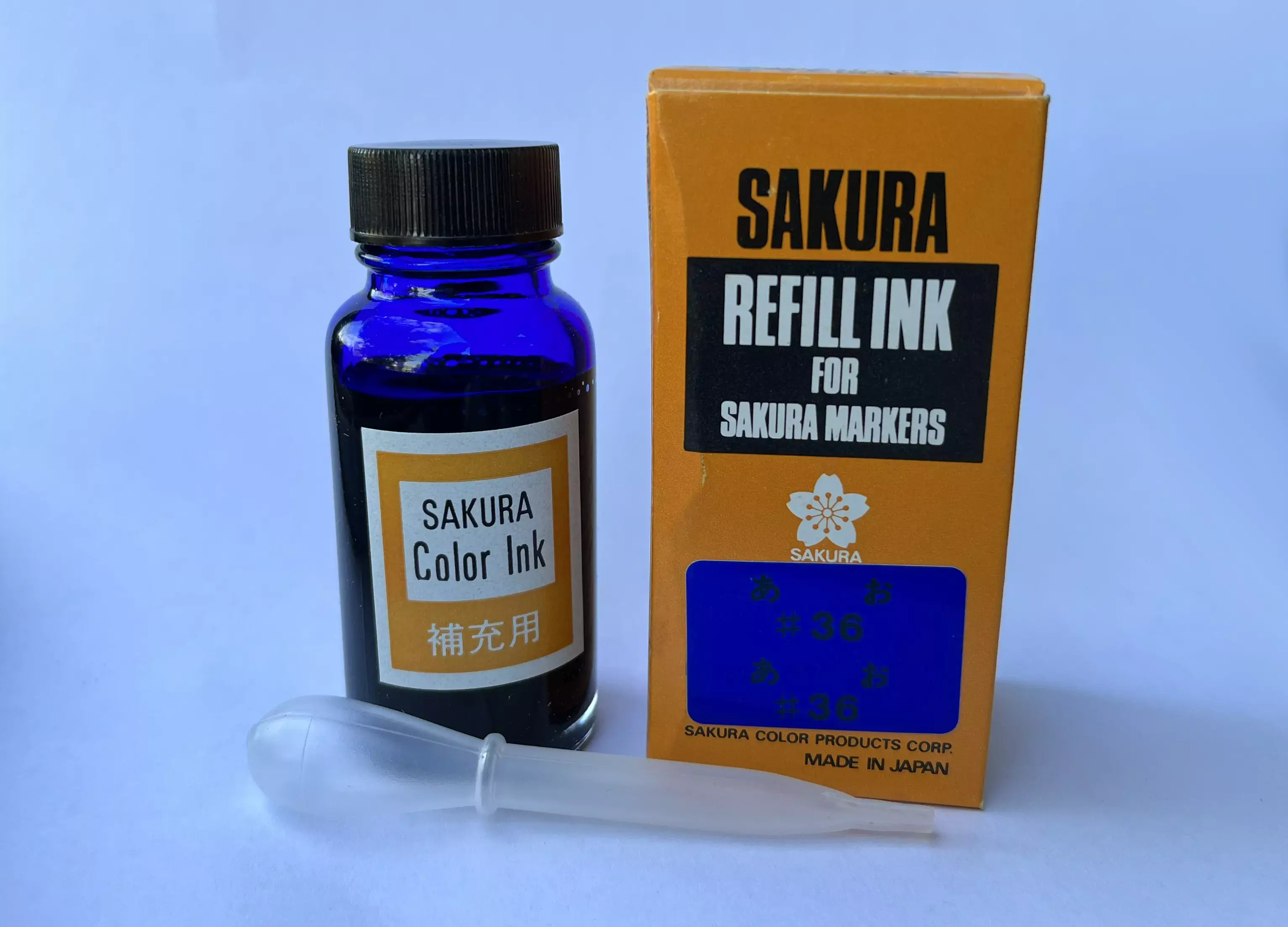 gbc Ricarica RefillInk perMarcatori BLU Per marcatori Sakura, prodotto originale giapponese, Made in Japan.