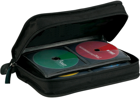 gbc Porta 96 cd-dvd con cerniera Custodia per il trasporto e l`archiviazione dei cd senza custodia. materiale high-tech protegge i cd dell`acqua, urti, polvere e calore. zip su 3 lati per la massima facilita` di accesso e sicurezza. Dimensioni 290x185x90mm. colore nero..