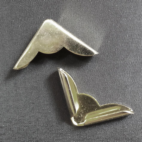 legatoria Angolino metallico blu notte 22mm per lato, protegge copertine spesse fino a 4,5mm.