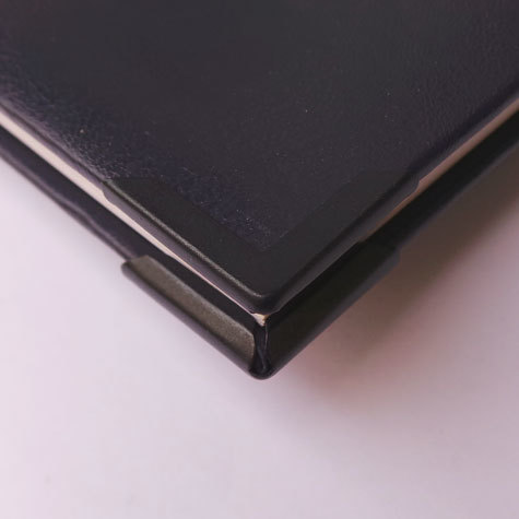 legatoria Angolino metallico blu notte 22mm per lato, protegge copertine spesse fino a 3.5mm.