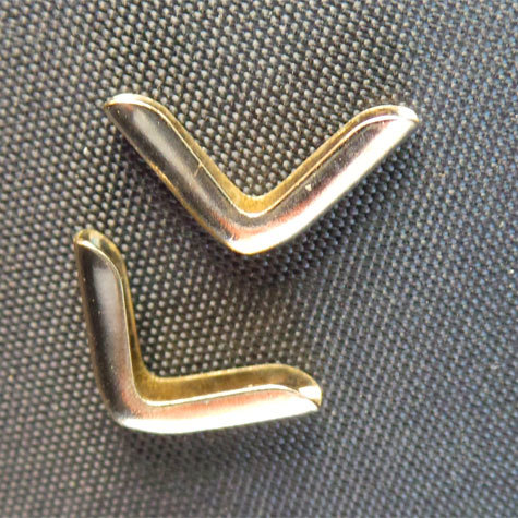 legatoria Angolino metallico similoro 8mm per lato, protegge copertine spesse fino a 1,8mm.